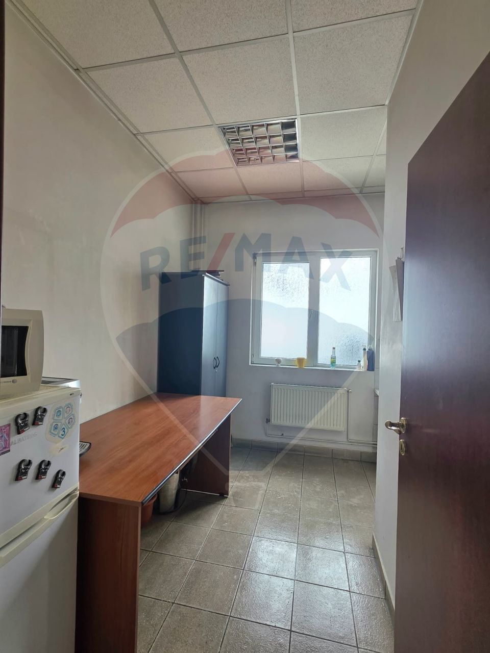 120sq.m Commercial Space, Ultracentral area