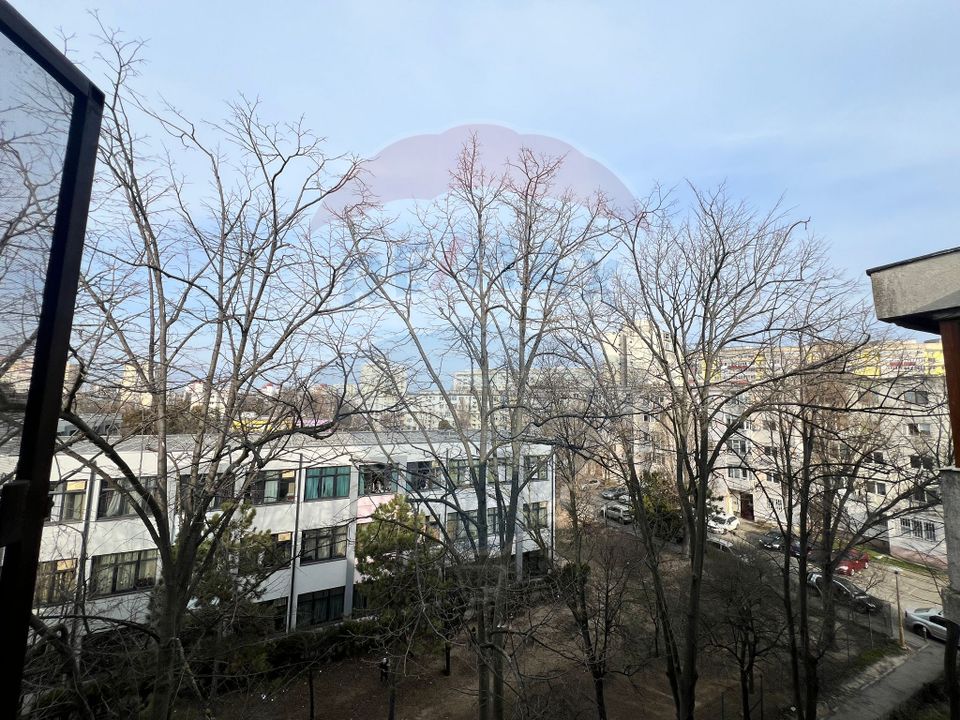 Apartament cu 3 camere de vânzare Tomis Nord