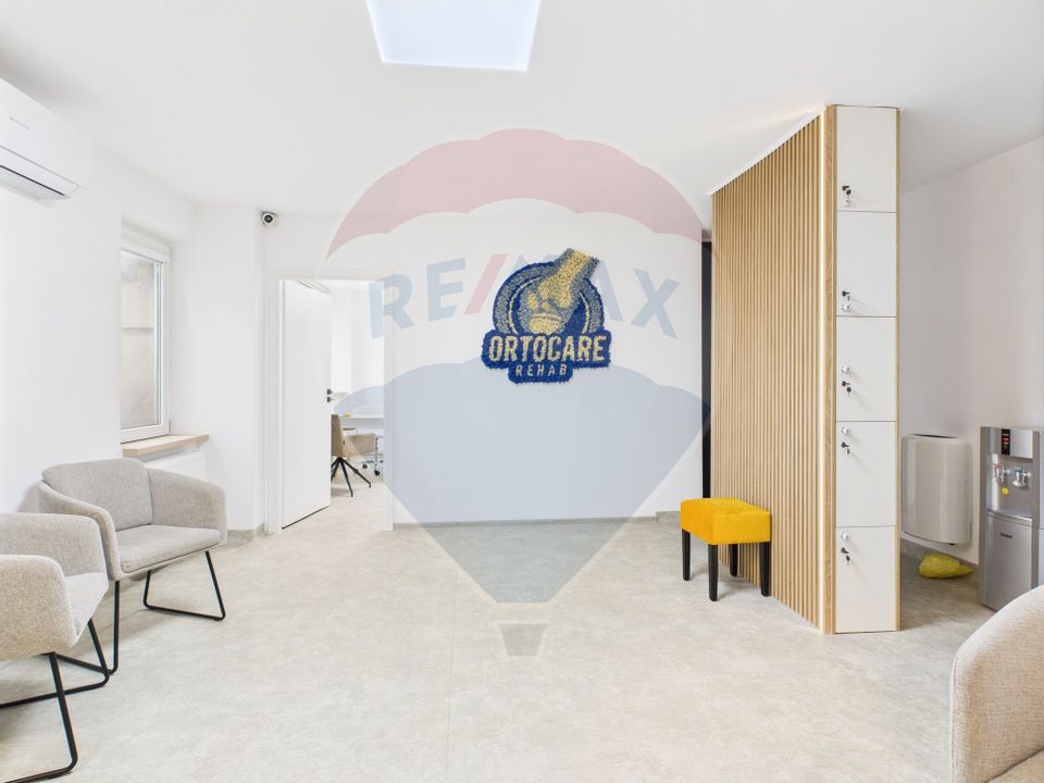 72sq.m Commercial Space for sale, Centrul Civic area