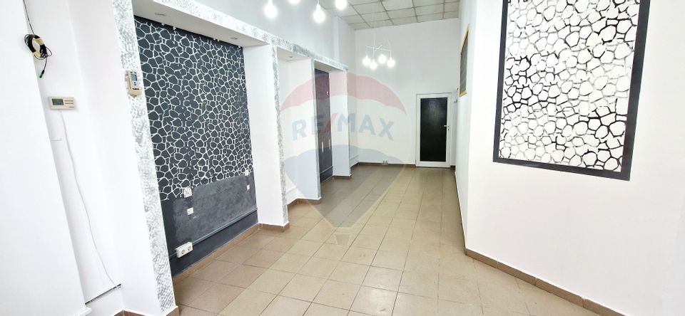 73sq.m Commercial Space for rent, UTA area