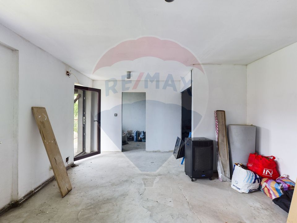 4 room House / Villa for sale