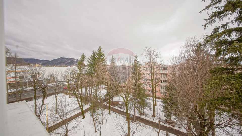 !! REZERVAT !! Apartament 2 camere cu vedere spre Tâmpa – Str. Saturn