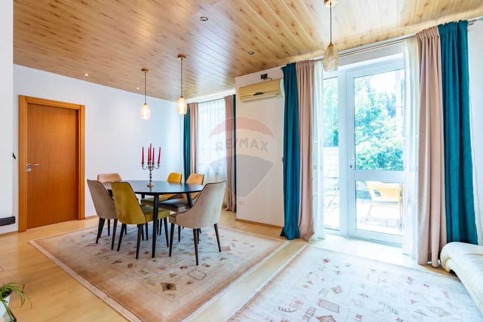 Casă / Vilă in Corbeanca, langa lac, zona exclusivista