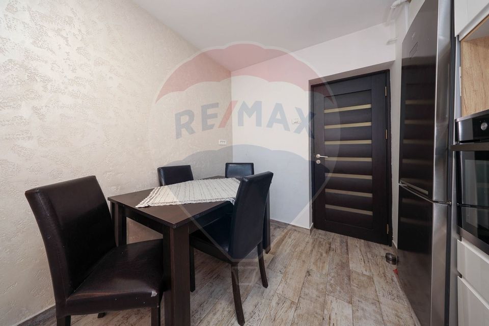 Apartament 3 camere de vânzare, Central Sacele!