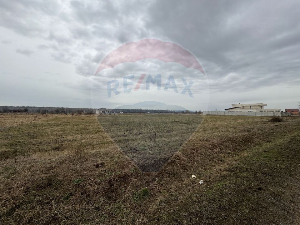 Teren intravilan Fantanele -750 mp