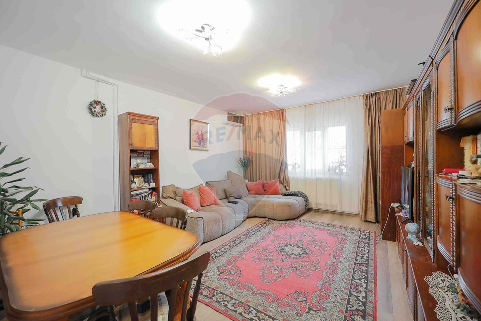 11 room Hotel / Pension for sale