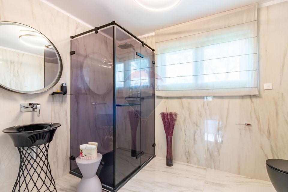 Vilă + casă de oaspeți + casă angajați | 12 camere | 530mp | Mogoșoaia