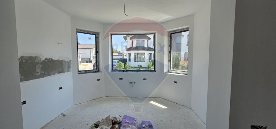 Vilă cu 4 camere de vânzare, Corbeanca