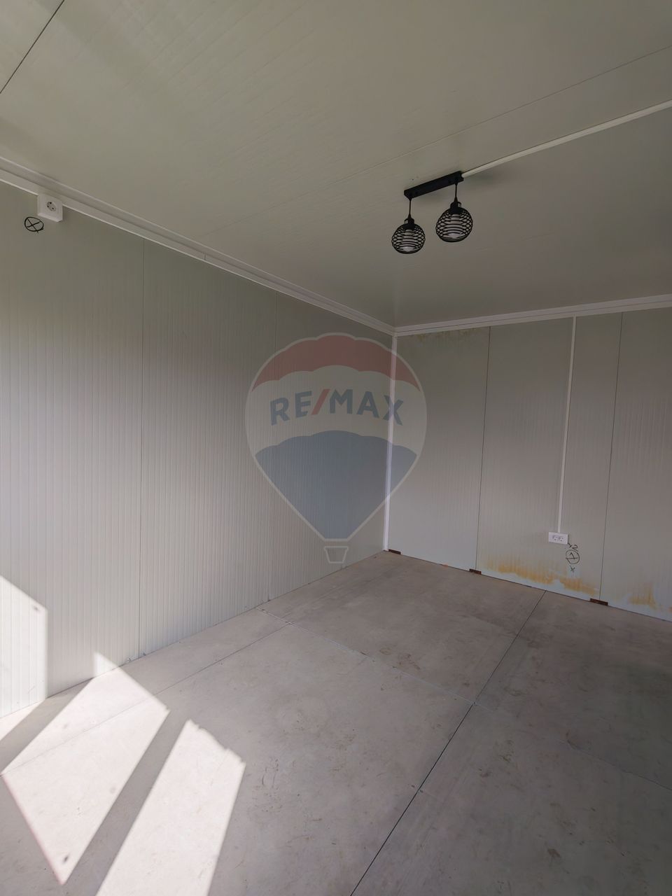 P+1, 100 mp utili, teren 960 mp, Sărbătoare – la 14 km de Craiova