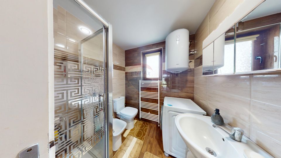 Casă / Vilă cu 4 camere de vânzare în zona Calea Poplacii