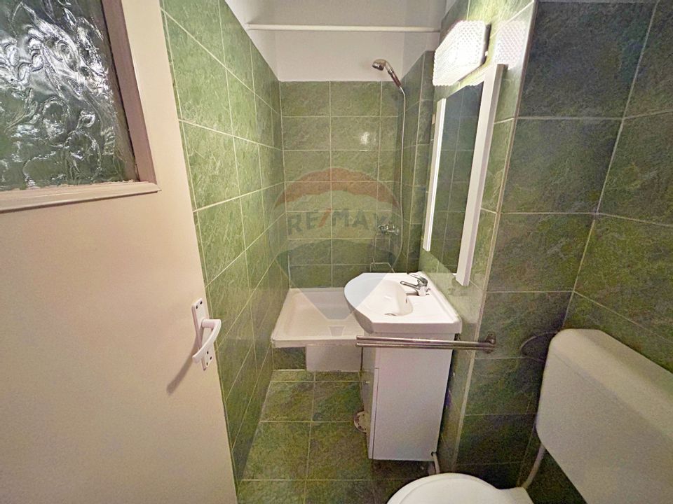 Apartament cu 4 camere de închiriat în zona ultracentrală/Arad