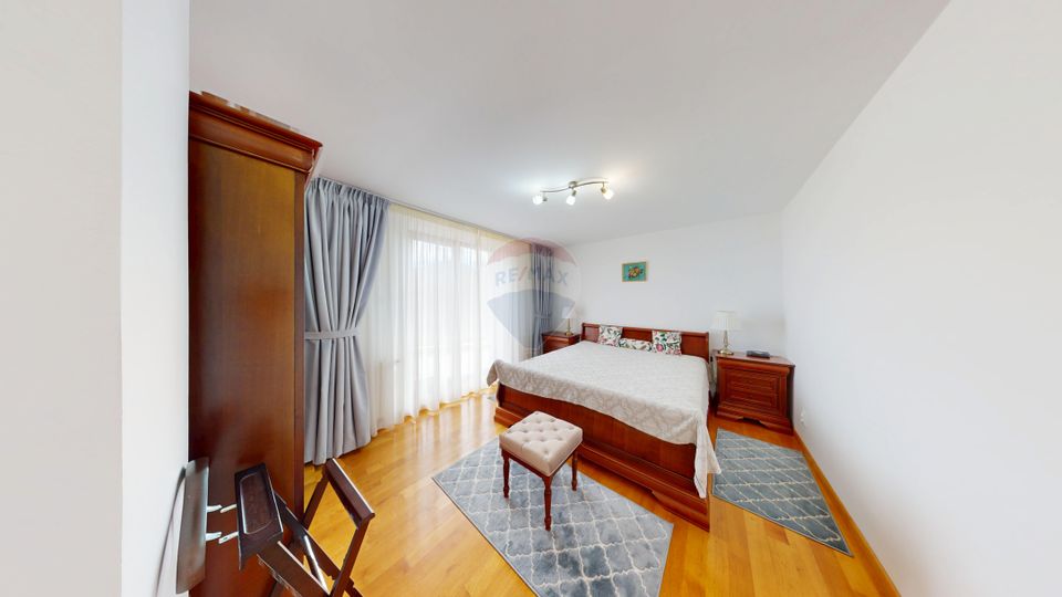 5 room House / Villa for sale