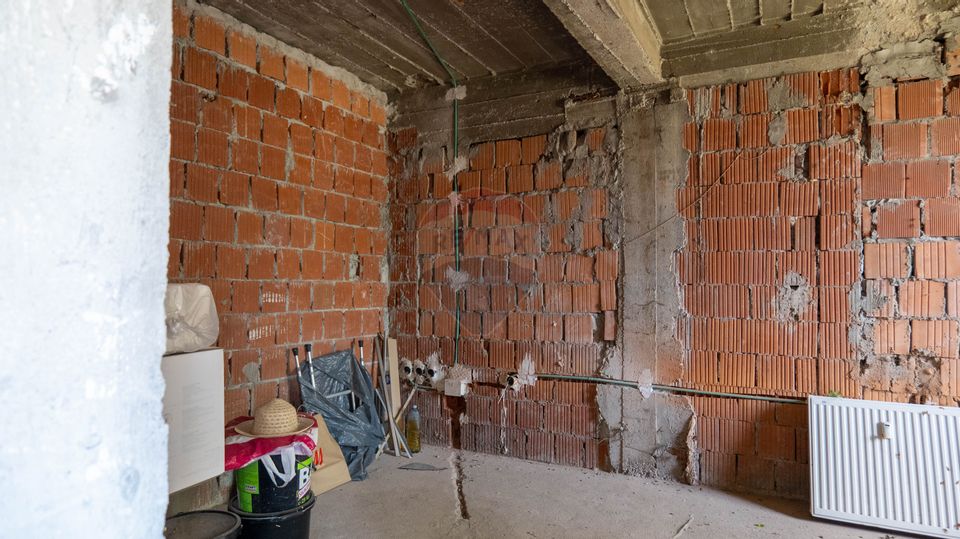 5 room House / Villa for sale, Central area