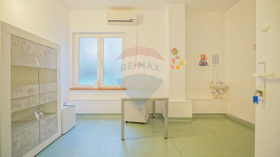 Commercial Space for rent, Centrul Civic area