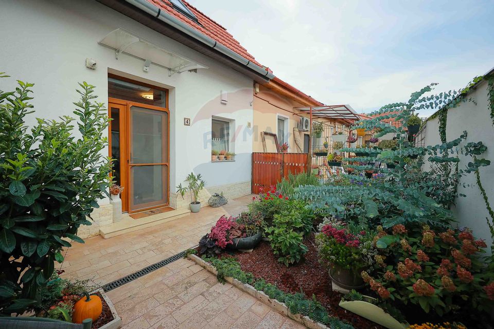 5 room Apartment for sale, Central area