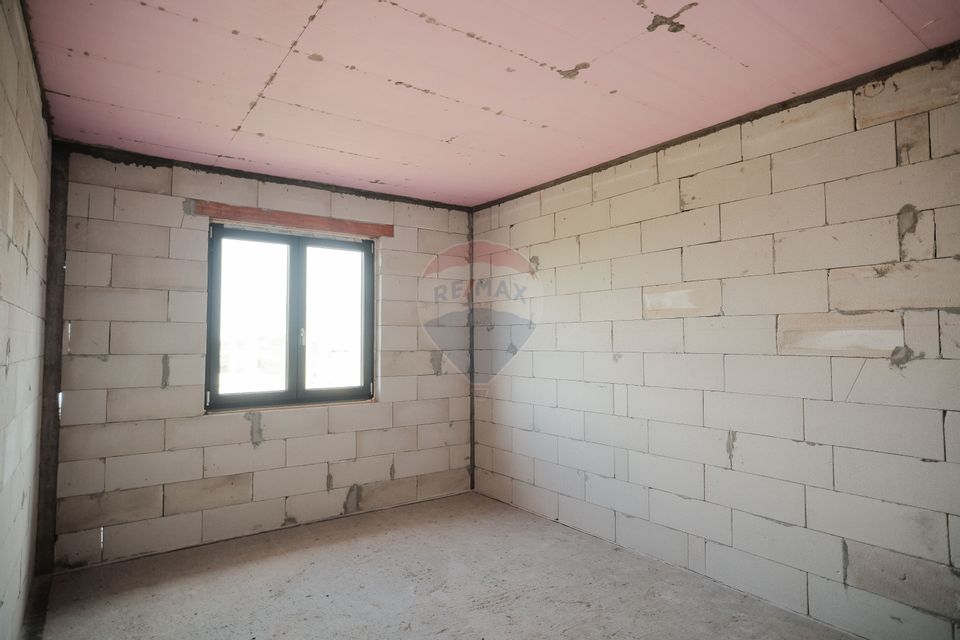 4 room House / Villa for sale