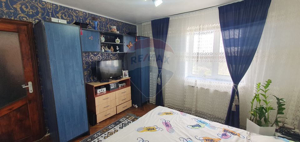 2 room Apartment for sale, Crisan area