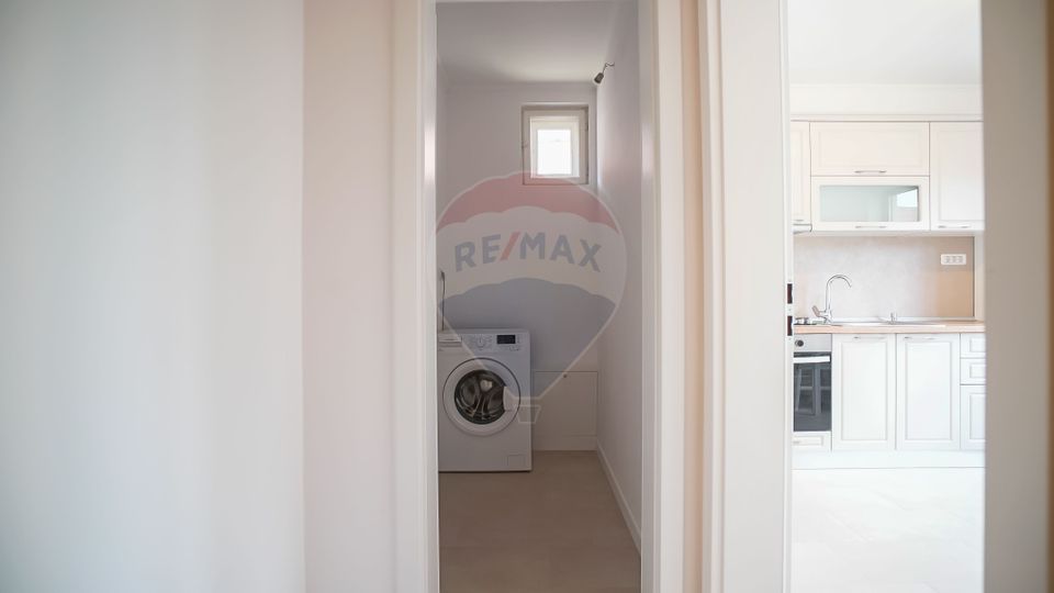 5 room Apartment for sale, Centrul Civic area