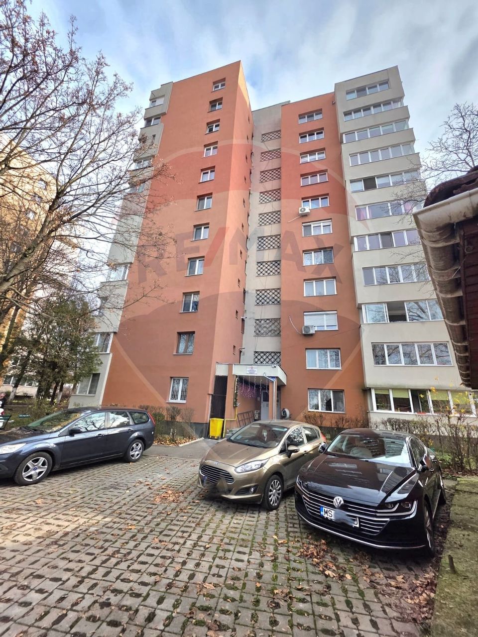 4 room Apartment for sale, Dambu Pietros area