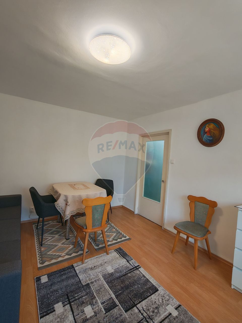 Garsonieră spațioasă cu balcon mare, Brazda, etaj 1