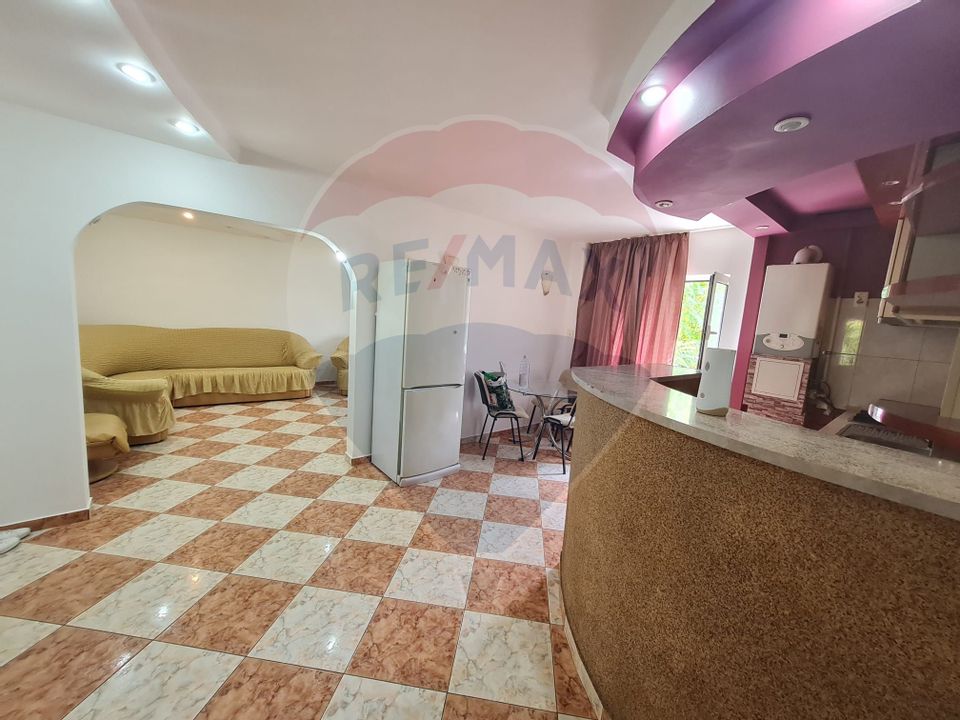 Apartament cu 4 camere de închiriat în zona Obor