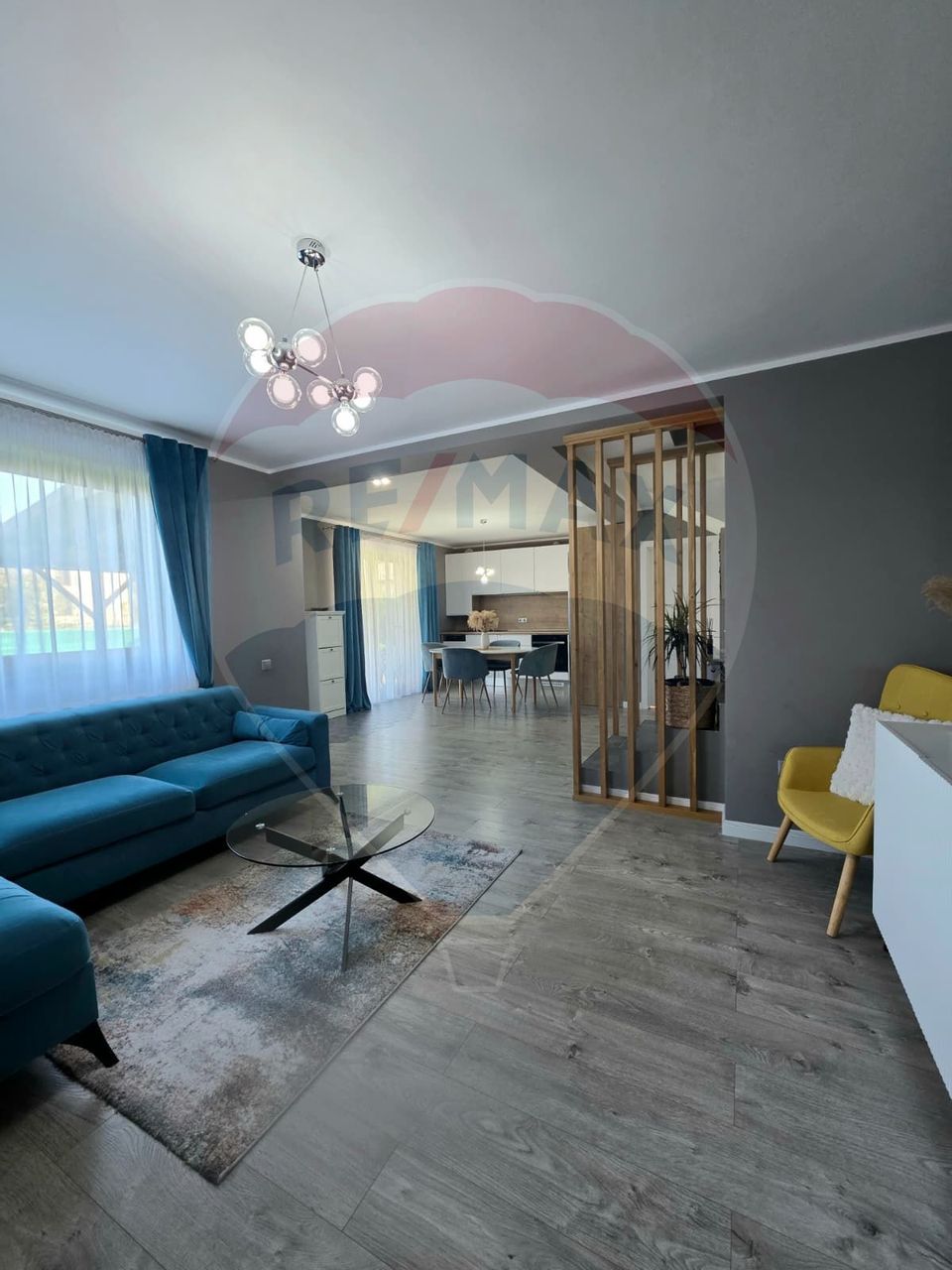 Casa noua Strada Aviatorilor Medias