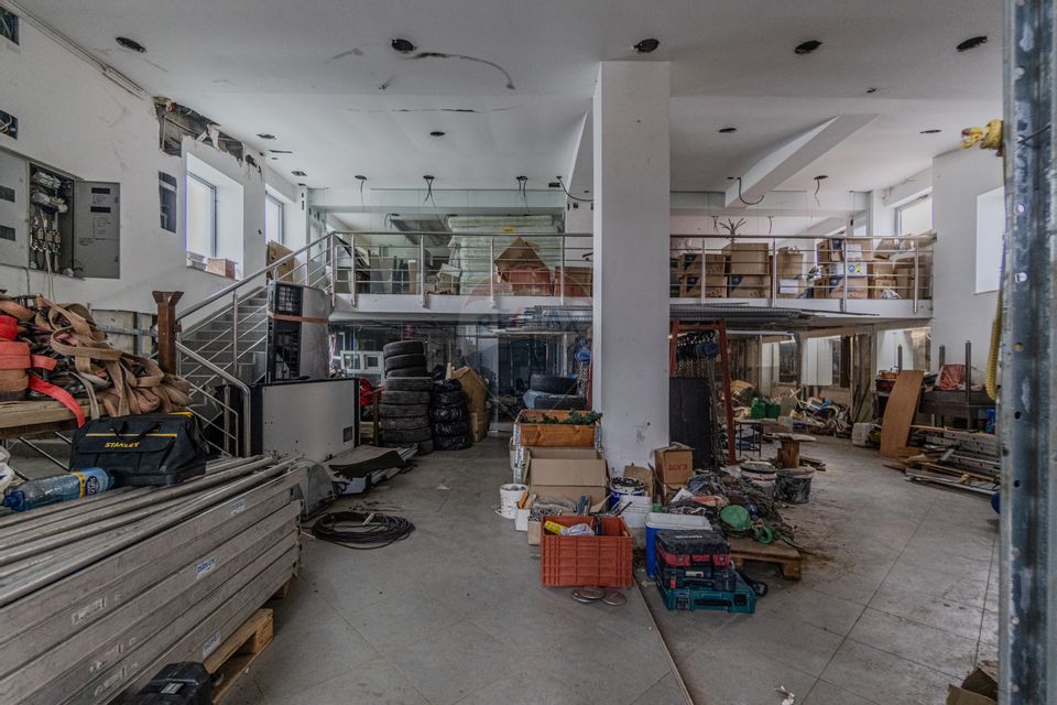 Cladire de 902 mp utili de vânzare, zona Grivitei - DN 13, COMISION 0