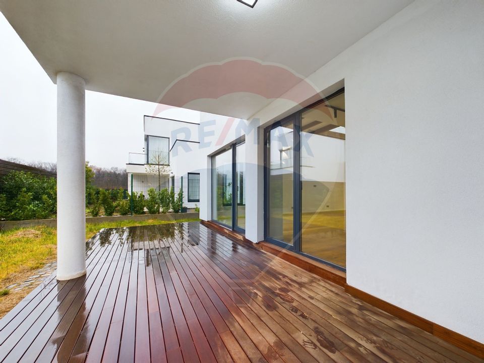 5 room House / Villa for sale