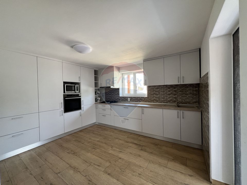 Casă de vânzare – Comuna Berceni, Strada ZânelorCasă / Vilă