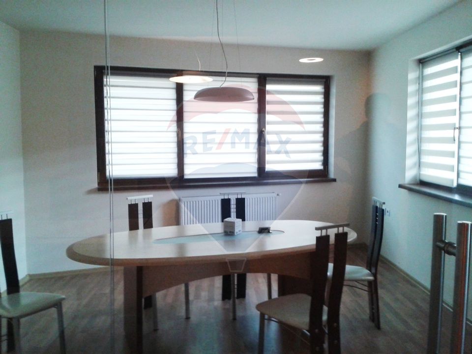 152sq.m Office Space for rent, Semicentral area
