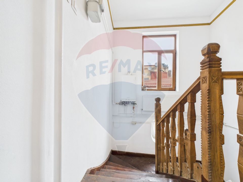 Apartament de vanzare in vila in centrul capitalei