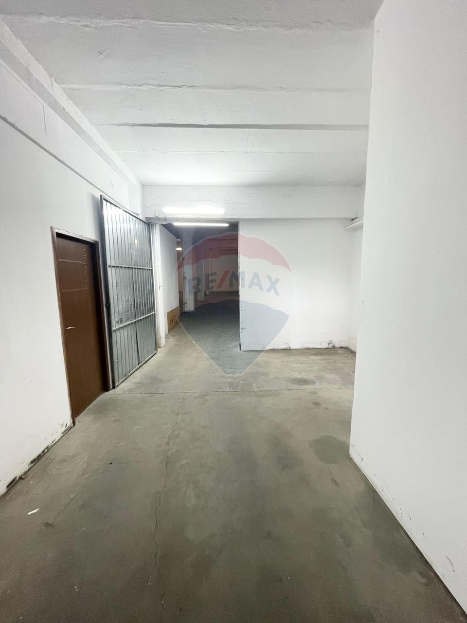 333sq.m Industrial Space for rent, UTA area