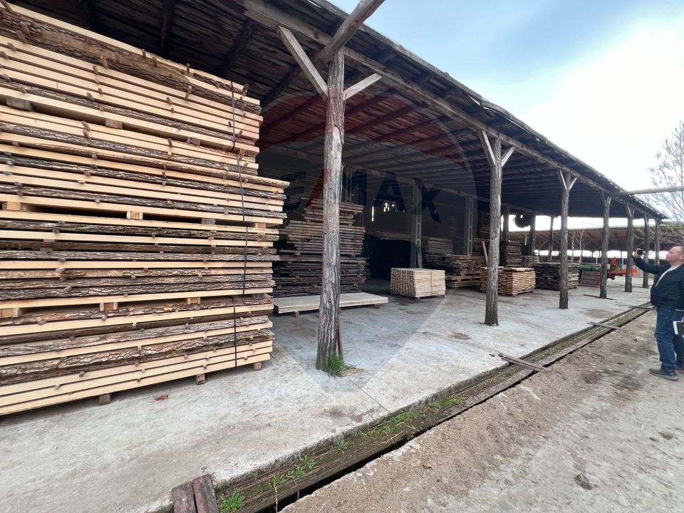 Spațiu industrial de 7,756mp de vânzare