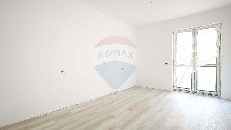 Comision 0% | Apartament 42 mp – Intrare Sanpetru Mall