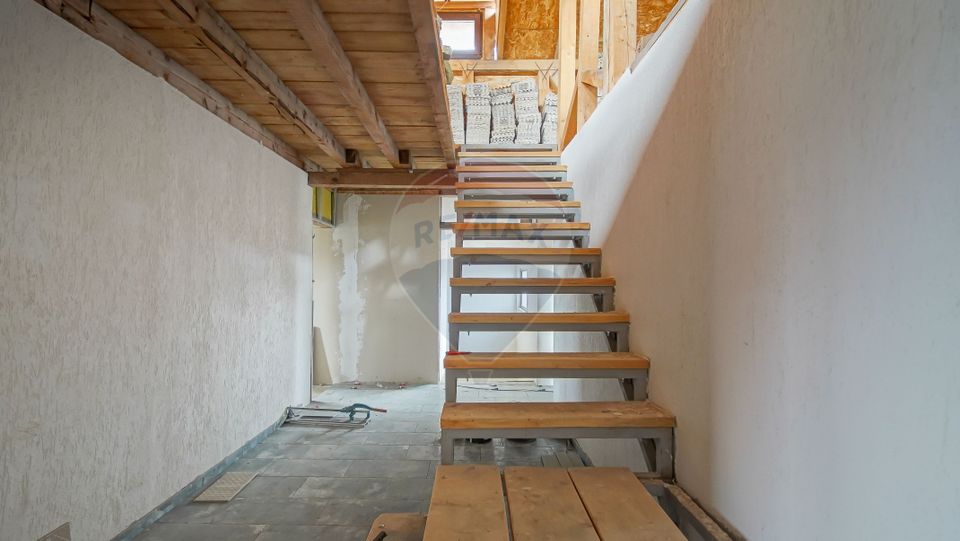 Comision 0%-Cladire versatila 14 camere-Multiple utilizari