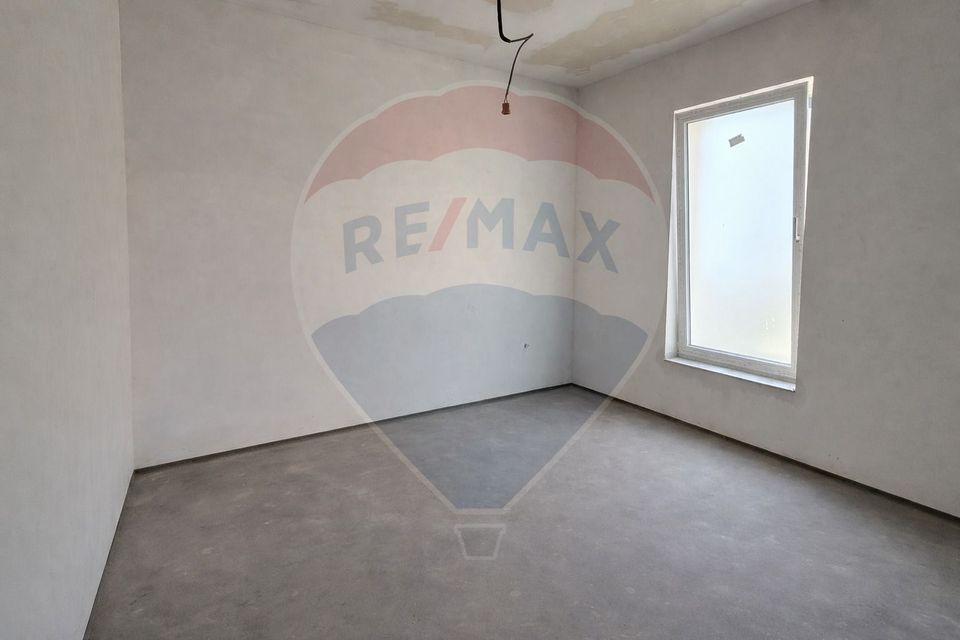 4 room House / Villa for sale