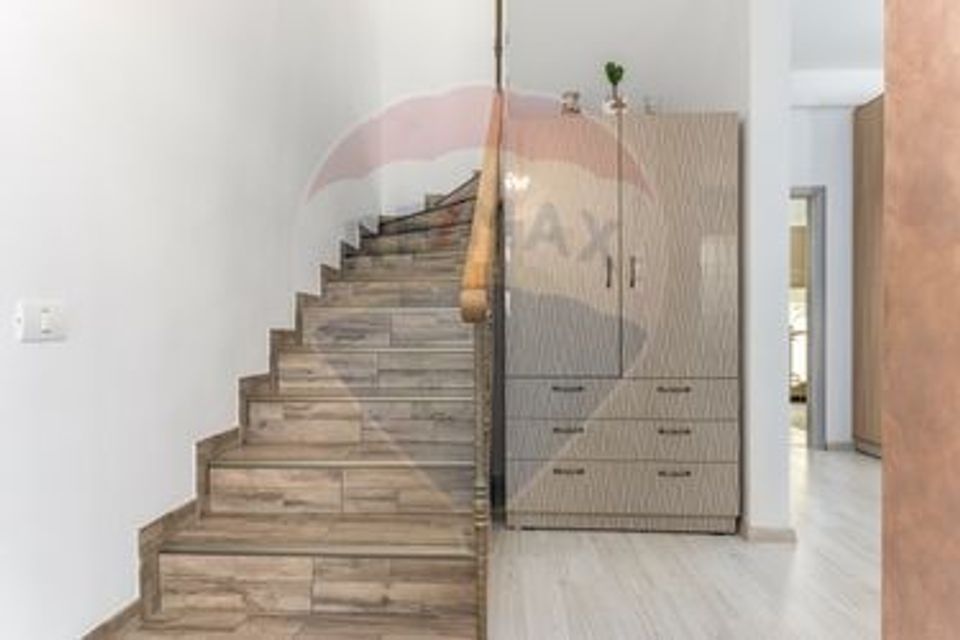 VANZARE Vila Duplex cu 4 camere Voluntari