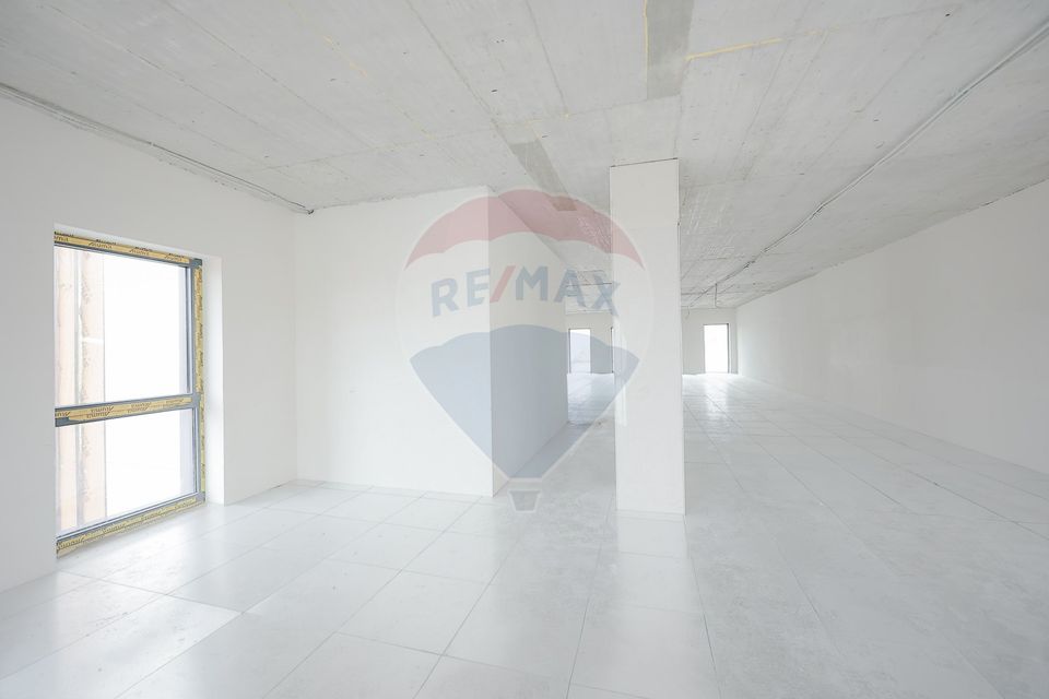 561sq.m Office Space for rent, Ultracentral area