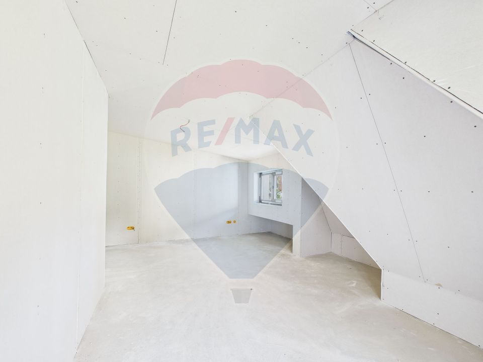 4 room House / Villa for sale, Stefan cel Mare area