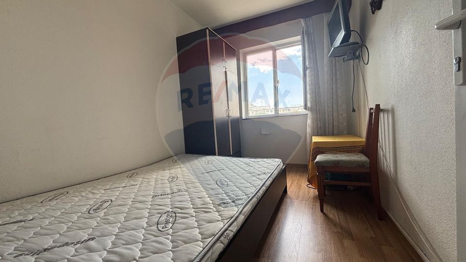 Apartament cu 3 camere de vânzare Mangalia gara