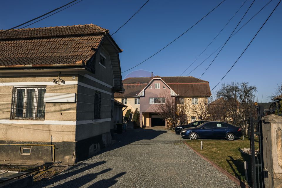 8 room House / Villa for sale, Sud-Est area