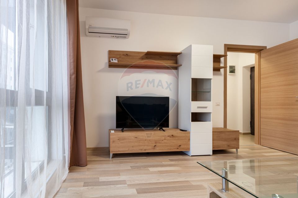 Studio with open view in ISG III - Filaret