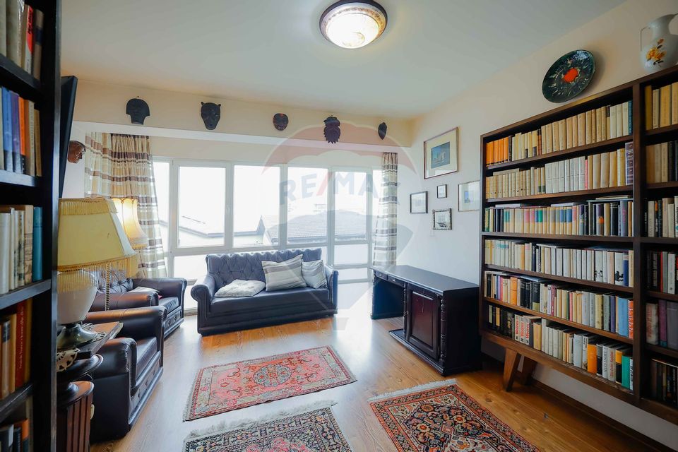 Apartment with terraces and open view, for quiet living