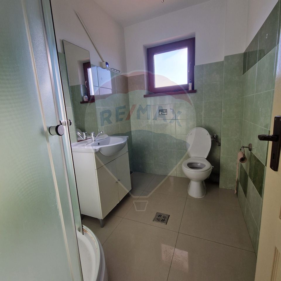 8 room House / Villa for rent, Dambul Rotund area