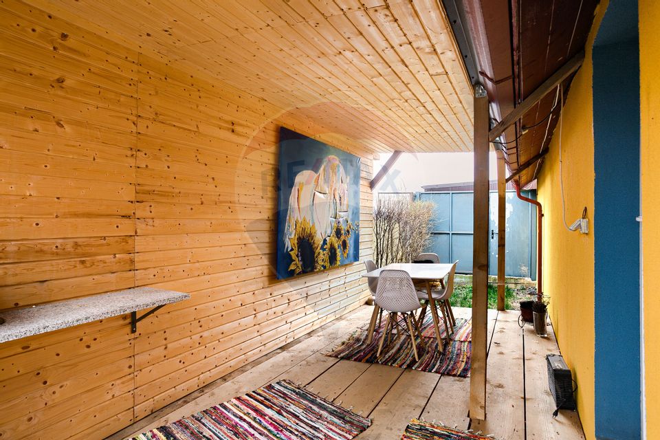 Casă renovată modern cu 3 camere de vânzare Frumușeni Arad