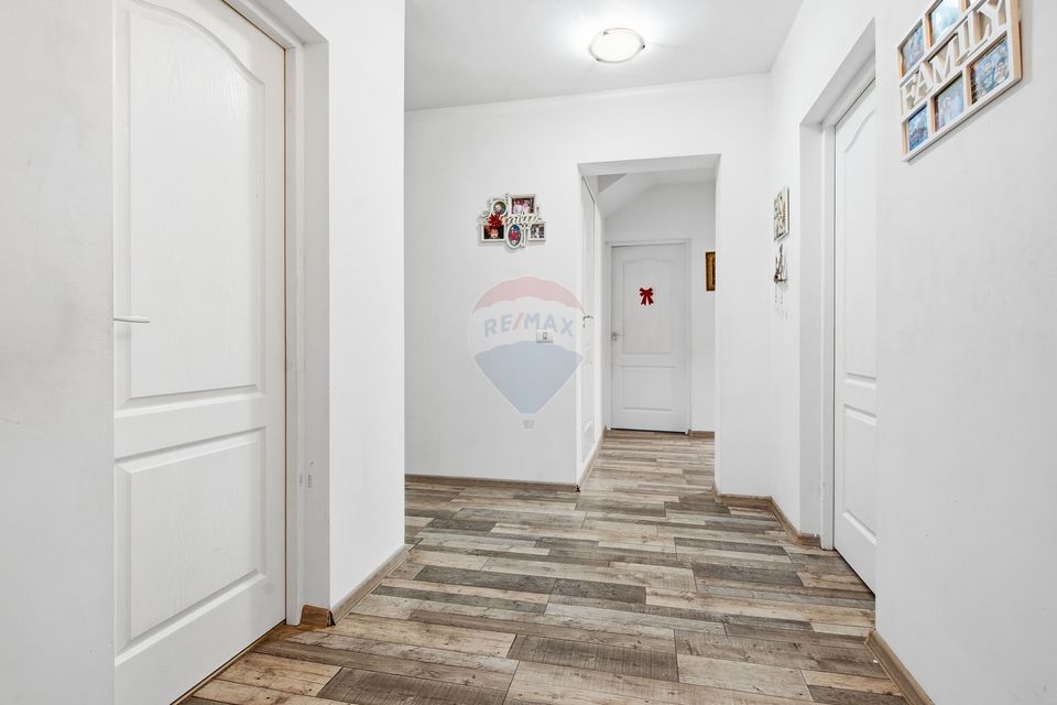 Casă P+M cu teren generos, zonă liniștită – Holboca. Comision 0%