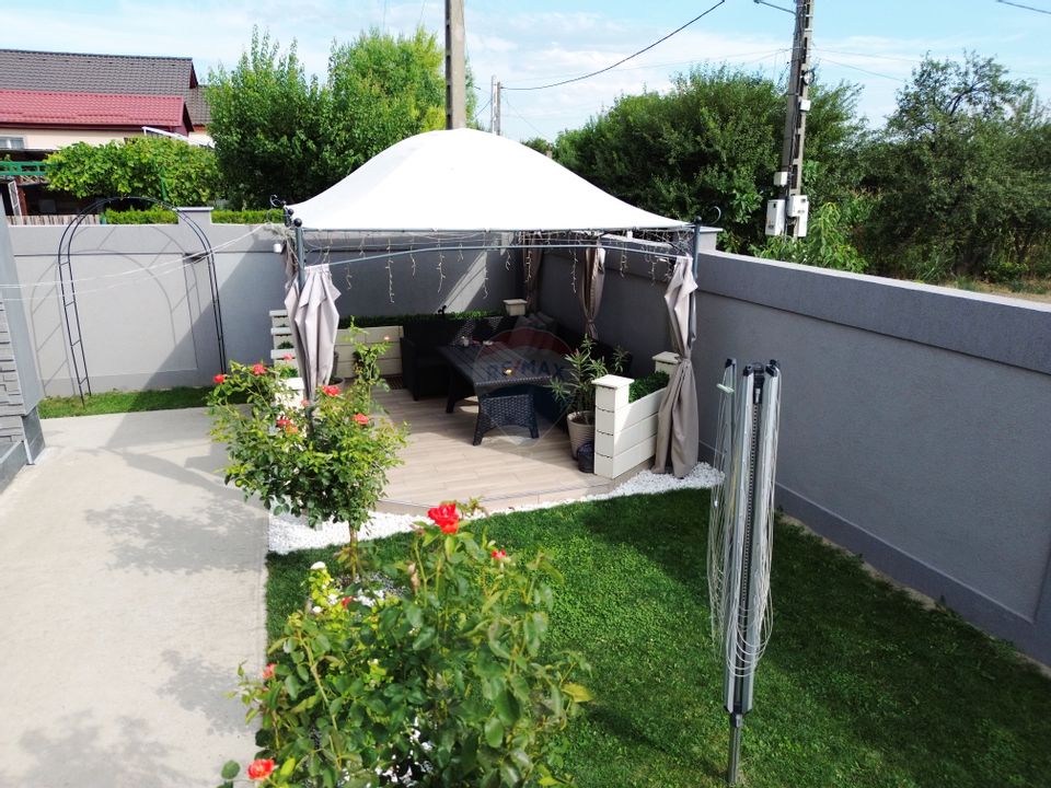 4 room House / Villa for sale