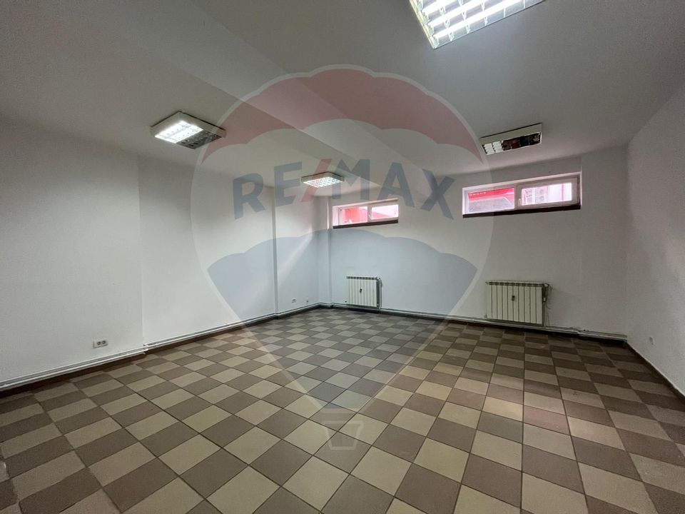 36sq.m Office Space for rent, Regie area