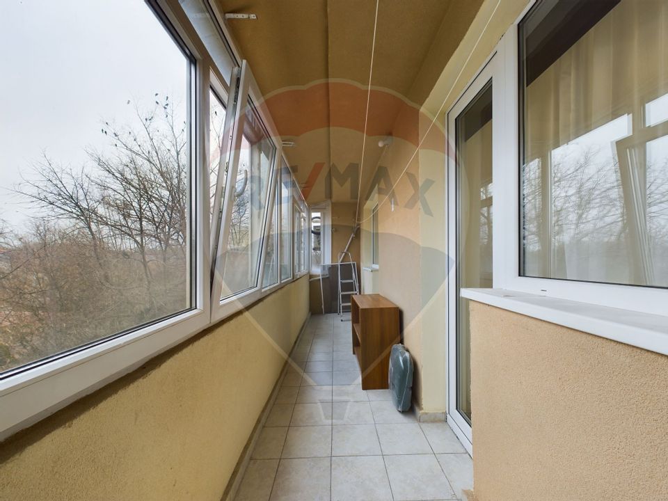 Apartament cu 4 camere de vânzare în zona Bucurestii Noi