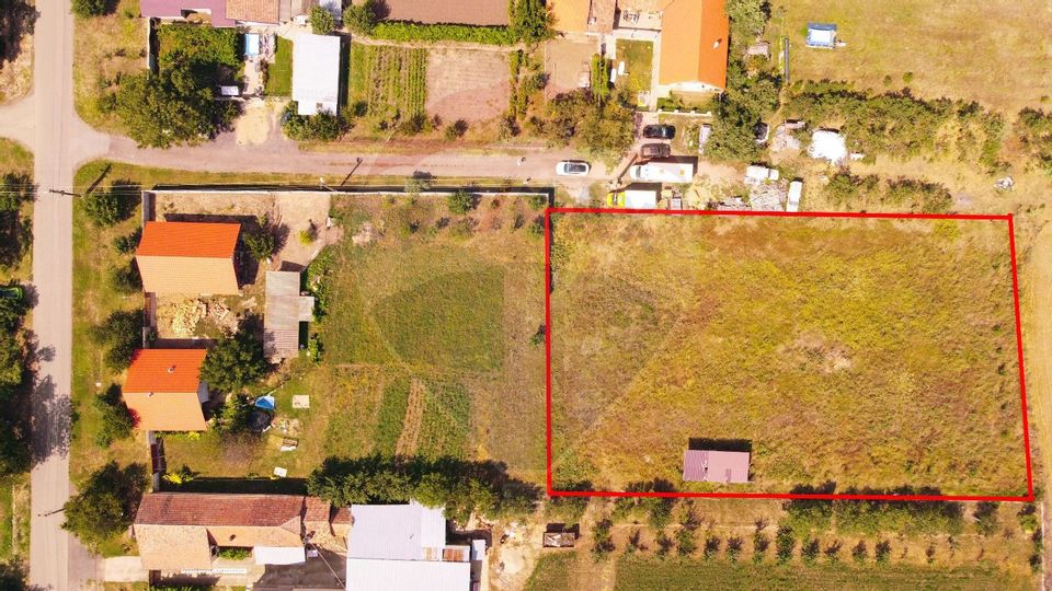 Land 2,417sqm Gelu / Drumul Principal